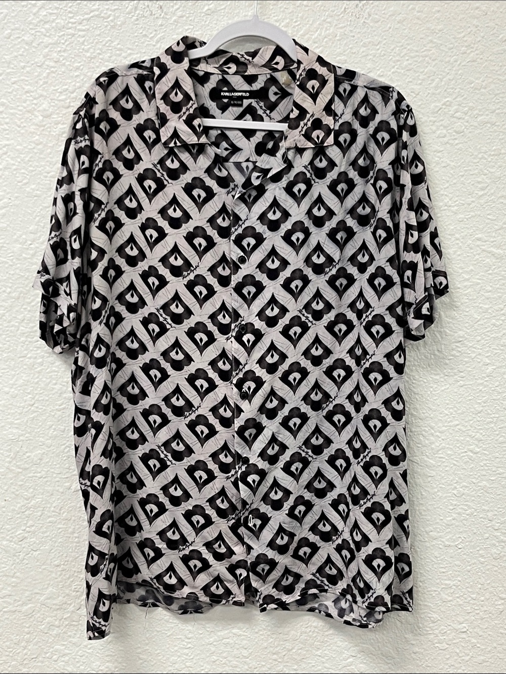 Karl Lagerfeld Black & White Geometric Short Sleeve Button-Up #1243